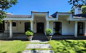 El Cerquero, Casa de Huéspedes